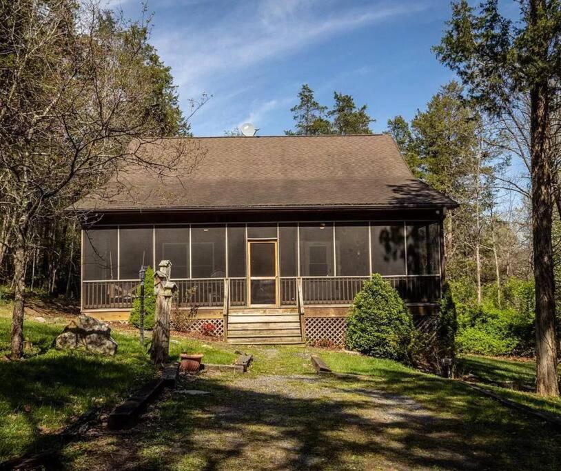 Cozy Cabin W/ Indoor Fireplace & Tranquil Views Luray Zewnętrze zdjęcie
